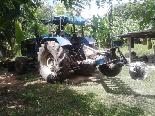 ขายรถไถ FORD 6640 เพลาเดี่ยว รุ่นกรองใหญ่ ใบมีดดันหน้า 7 จาน เล่มทะเบียน ราคา 380000