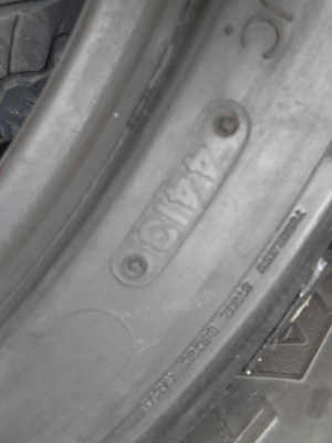 225/45R17 THUNDERER MACH II R701  มี 2 เส้น ลายสวยๆ   TEL.081-427-3941