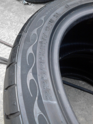 225/45R17 THUNDERER MACH II R701  มี 2 เส้น ลายสวยๆ   TEL.081-427-3941