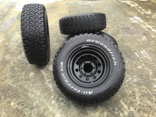 ขายครับ 22,800 BF ALL 265/70/16 ปี 11 พร้อมล้อ