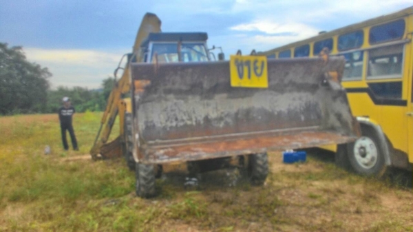 ขายรถตักหน้าขุดหลัง JCB 3 CX 2 เพลา ราคา 380000 ขายรถตักหน้าขุดหลัง JCB 3 CX 2 เพลา ราคา 380000