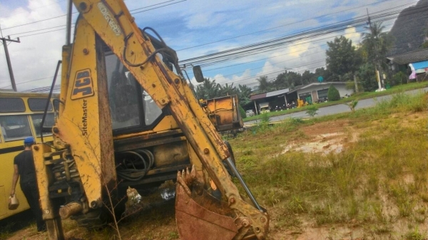 ขายรถตักหน้าขุดหลัง JCB 3 CX 2 เพลา ราคา 380000 ขายรถตักหน้าขุดหลัง JCB 3 CX 2 เพลา ราคา 380000