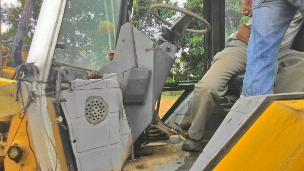 ขายรถตักหน้าขุดหลัง JCB 3 CX 2 เพลา ราคา 380000 ขายรถตักหน้าขุดหลัง JCB 3 CX 2 เพลา ราคา 380000