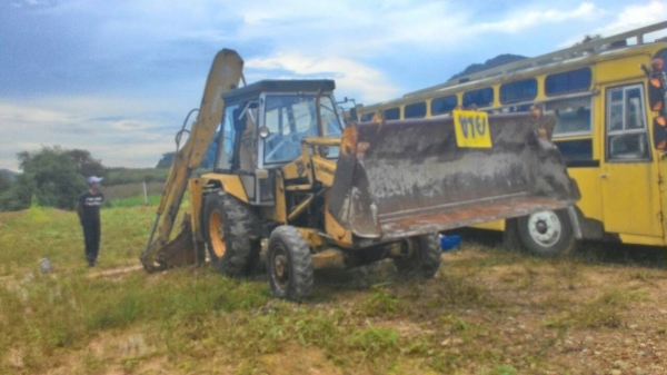 ขายรถตักหน้าขุดหลัง JCB 3 CX 2 เพลา ราคา 380000 ขายรถตักหน้าขุดหลัง JCB 3 CX 2 เพลา ราคา 380000