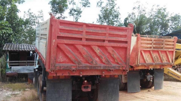 รถอีซูซุ 10 ล้อดั้ม  FXZ  240 แรงม้า. ปี 38   สนใจติดต่อ 081 - 6079515