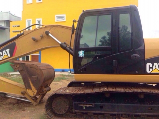 รถแบคโฮ  CAT 320 - D   ( รถทำงาน 1,xxx ชม. ) , ( มีขาย 2 คัน. )   สนใจติดต่อ 081 - 6079515