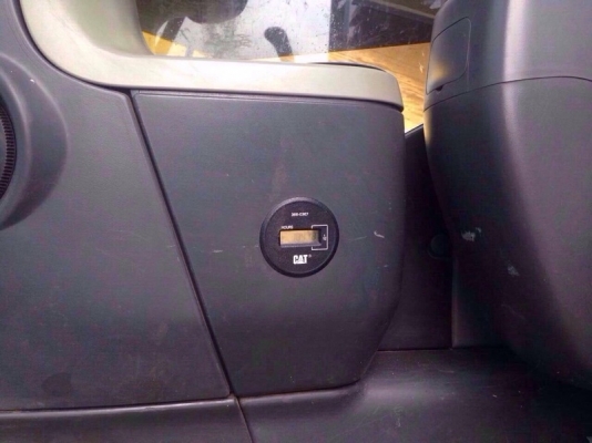 รถแบคโฮ  CAT 320 - D   ( รถทำงาน 1,xxx ชม. ) , ( มีขาย 2 คัน. )   สนใจติดต่อ 081 - 6079515