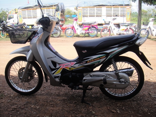 ขาย เวฟ 125 สีบอนด์ - ดำ สภาพสวยพร้อมใช้ ทะเบียนพร้อมชุดโอน