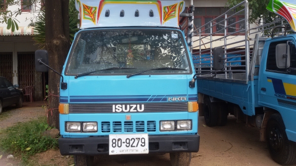 (ร้านรุ่งโรจน์ 082-1057078)ขาย 6 ล้อ ISUZU NKR 110แรง (4 BE1ฝาดำ) เครื่องแห้ง แน่นแรงดีสุดๆ แซสซีสวยๆไม่ผุไม่ดาม พวงมาลัยพาวเวอร์ เกียร์สั้น ดั้มหัวได้ ยางใหม่ๆ6 เส้น รถวิ่งดีขับขี่ง่าย ทะเบียนพร้อมโอนทั่วไทย พร้อมใช้งานสุดๆๆ (ร้านรุ่งโรจน์ 082-1057078)ขาย 6 ล้อ ISUZU NKR 110แรง (4 BE1ฝาดำ) เครื่องแห้ง แน่นแรงดีสุดๆ แซสซีสวยๆไม่ผุไม่ดาม พวงมาลัยพาวเวอร์ เกียร์สั้น ดั้มหัวได้ ยางใหม่ๆ6 เส้น รถวิ่งดีขับขี่ง่าย ทะเบียนพร้อมโอนทั่วไทย พร้อมใช้งานสุดๆๆ