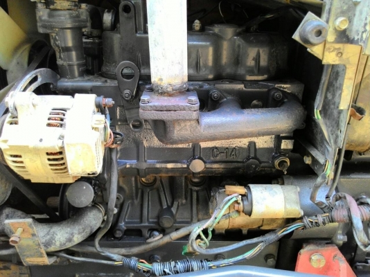 ขาย KUBOTA L2605 DT 2เพลา พร้อมดันหน้า มีเอกสารพร้อมโอน อะไหล่ศูนย์คูโบต้า  ราคา 130,000