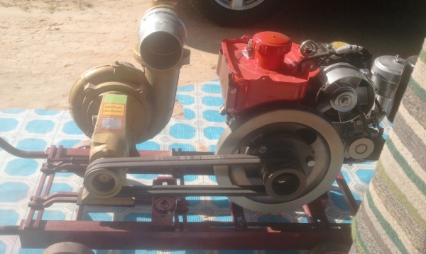 ต้องการขายเครื่องสูบน้ำ+ปั้ม4นิ้ว+แท่น มารับสินค้าเองลดเหลือ9000