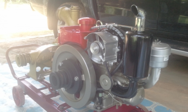 ต้องการขายเครื่องสูบน้ำ+ปั้ม4นิ้ว+แท่น มารับสินค้าเองลดเหลือ9000