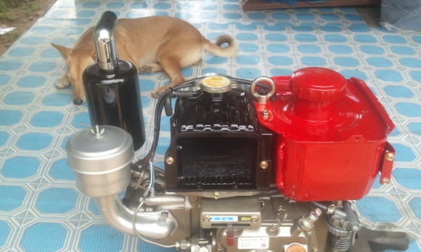 ต้องการขายเครื่องสูบน้ำ+ปั้ม4นิ้ว+แท่น มารับสินค้าเองลดเหลือ9000