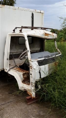 ขายหัวรถ Mitsubishi Canter เป็นอะไหล