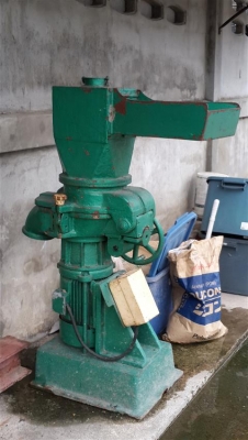 ขายเครื่องบดพลาสติก 5 แรง ขายเครื่องบดพลาสติก 5 แรง