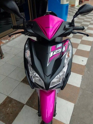 Honda Click 125 i ปี 2556 รุ่น Racing สีดำด้าน รุ่นใหม่ล่าสุด รถสวยวิ๊งสุดๆ Honda Click 125 i ปี 2556 รุ่น Racing สีดำด้าน รุ่นใหม่ล่าสุด รถสวยวิ๊งสุดๆ