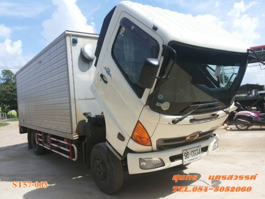 ขายด่วน รถบรรทุก 6 ล้อ HINO MEGA 150 แรงEURO-2 ตู้ 3 บาน รถห้างแท้ สภาพเดิมๆสวยมาก พร้อมใช้สุดๆ ราคาสุดคุ้ม