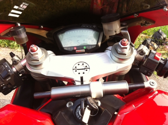 ขาย DUCATI 1098 โฉมปี2008 กุญแจชิพ2ดอก เอกสารอินวอยร์สรรพสามิต