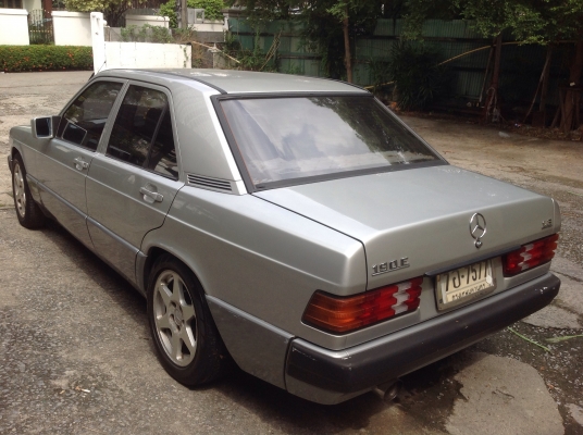 ขายคับbenz 1993โฉมw201เครื่อง1.8 i ขายคับbenz 1993โฉมw201เครื่อง1.8 i