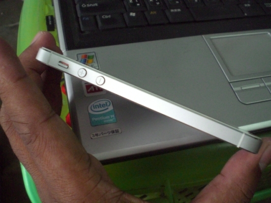 ขายIPHON 5 เครื่องนอกของแท้ทำเป็นไทยแล้ว