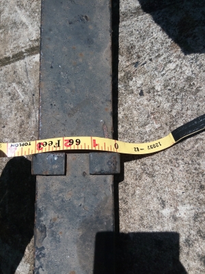 แหนบจิ๊ปมิตซู หน้ากว้าง j53 ตัดแซสซีมา  ใส่cj 5,cj6,cj7 cj3b  หรือรุ่นอื่นๆๆ   มาพร้อมเต้าและโตงเตงครบ สะดวกกว่า ใครแหนบล้า รีบจัดเลยครับ