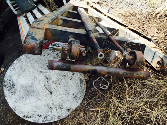 ขายสามเหลี่ยมสิบล้ออู่เบิ้มครบชุดอย่างหนา