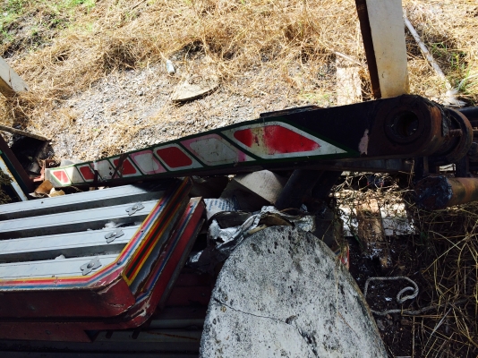 ขายสามเหลี่ยมสิบล้ออู่เบิ้มครบชุดอย่างหนา