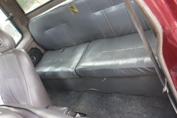 ขาย IZUZU ปี 2536 เครื่อง 90 HP พาวเวอร์ ราคาถูก ขาย IZUZU ปี 2536 เครื่อง 90 HP พาวเวอร์ ราคาถูก