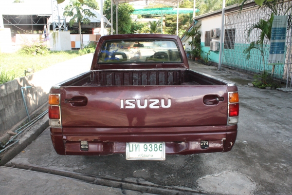 ขาย IZUZU ปี 2536 เครื่อง 90 HP พาวเวอร์ ราคาถูก ขาย IZUZU ปี 2536 เครื่อง 90 HP พาวเวอร์ ราคาถูก