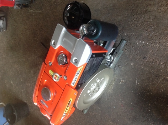 ขายเครื่องคูโบต้า RT 140  Pius  ธันเดอร์  รุ่นใหม่ล่าสุด