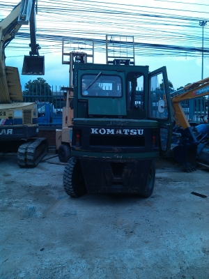 ขายkomatsu FD35รุ่น4ดีเชล