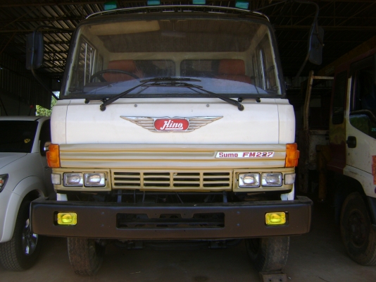 SUMO  FM 227  2 เพลา เครื่อง EM 100  220 แรง  ราคา  680,000 บาท