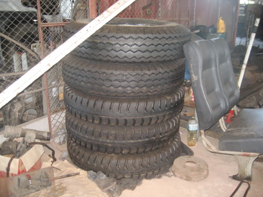 SUMO  FM 227  2 เพลา เครื่อง EM 100  220 แรง  ราคา  680,000 บาท