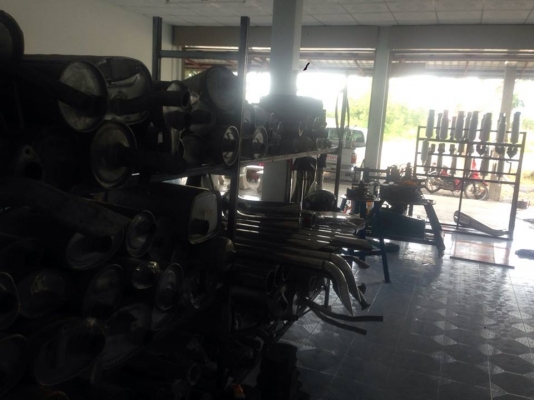 สำหรับผู้จะเปิดกิจการใหม่  ร้านท่อไอเสีย  ขายเหมาเปิดไม่ถึงเดือน ของอยู่ลพบุรี