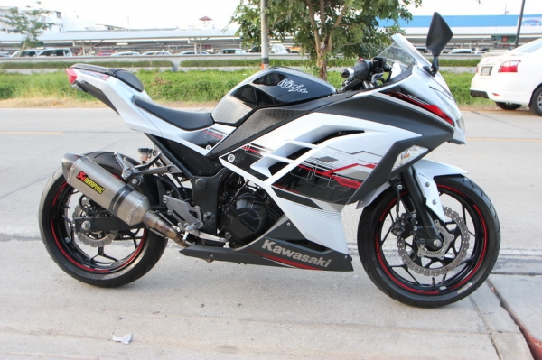 สด-ผ่อน ขาย Kawasaki ninja300 ABS รุ่นปี 2014 สีเดิม ทะเบียนพร้อมโอน