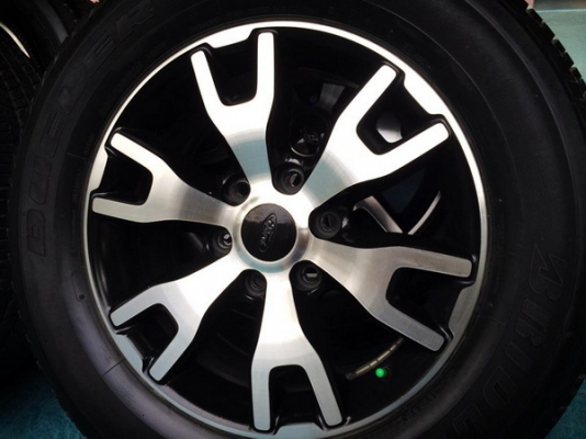 ขายล้อ t6 wildtrak ตัวTOP ขอบ18 พร้อมยาง 265/60/18 ขายล้อ t6 wildtrak ตัวTOP ขอบ18 พร้อมยาง 265/60/18