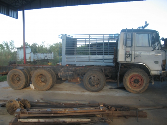 12ล้อ F18  เพลาดียว เครื่อง HO7D   195แรง  ราคา 485,000 บาท