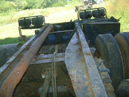 12ล้อ F18  เพลาดียว เครื่อง HO7D   195แรง  ราคา 485,000 บาท