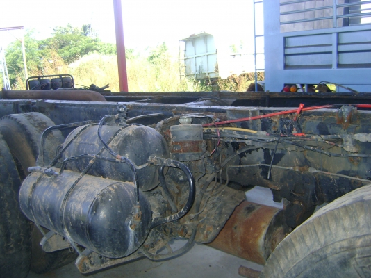 12ล้อ F18  เพลาดียว เครื่อง HO7D   195แรง  ราคา 485,000 บาท