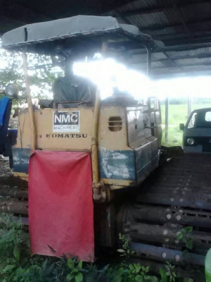 ขายรถแทร็กเตอร์KOMATSUD40P-5รถสวยพร้อมใช้งานตีนเป็ด