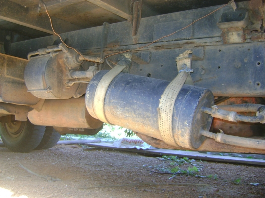 ( หกล้อหัวยาว) เปลี่ยนหัว F 17  เครื่อง 180 แรง  สโลกลาง  บรรทุกอ้อย //ทุกอย่างลงเล่มแล้ว  ราคา 400,000 บาท /// ราคา ใหม่