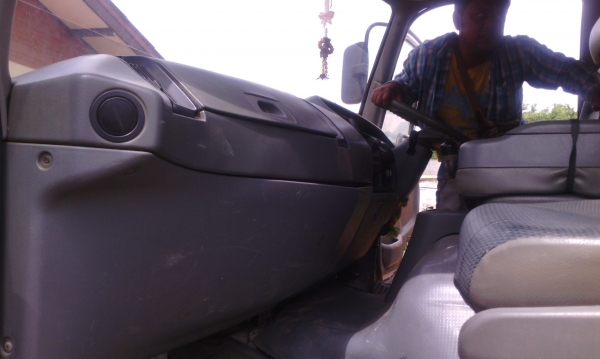 MITSUBISHI MMTFN627PNC (M6)2เพลาดัมพ์ ปี 51