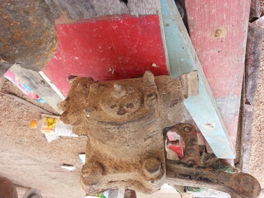 ขายกระปุกพวงมาลัย Hino รุ่น KM มี 3 ชุด ขายกระปุกพวงมาลัย Hino รุ่น KM มี 3 ชุด