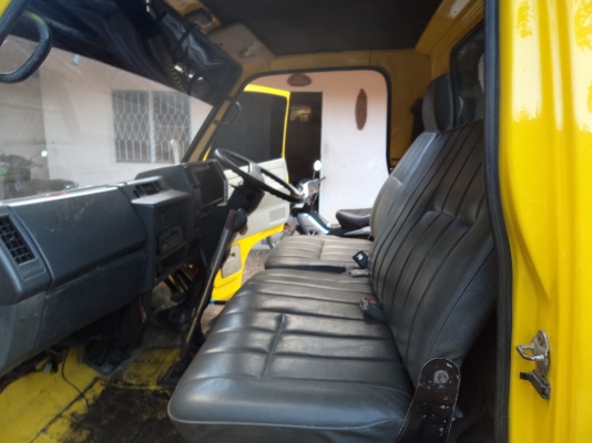 ขายรถยกหกล้อเล็ก