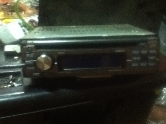 ขายวิทยุ Clrion รุ่น DB235เล่น CD หัวอ่านดีขายถูกๆ600.-