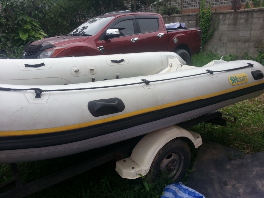 ขายเรือยางท้องไฟเบอร์ครับ ขายเรือยางท้องไฟเบอร์ครับ