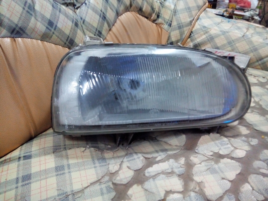 ขายไฟหน้าไม่ทราบรุ่น 1ข้าง ราคา500บบาท