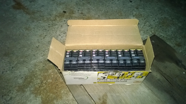 ขาย ลูกเซอร์กิต 5kA, 10kA ยี่ห้อ SQUARE D ราคาถูกครับ!!!