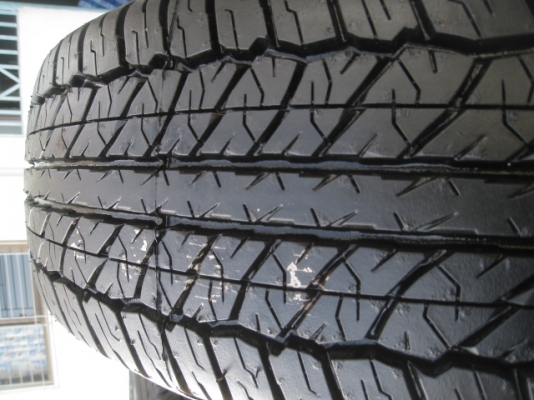 ขายล้อแม็ก Nissan navara calibre 16" พร้อยางปี13 สนใจติดต่อเล็กคลองสามครับ 081-3747940