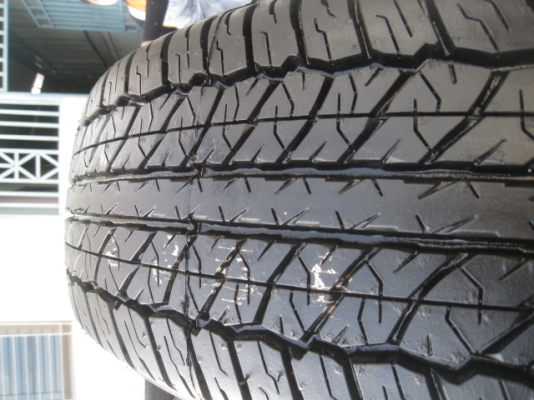 ขายล้อแม็ก Nissan navara calibre 16" พร้อยางปี13 สนใจติดต่อเล็กคลองสามครับ 081-3747940